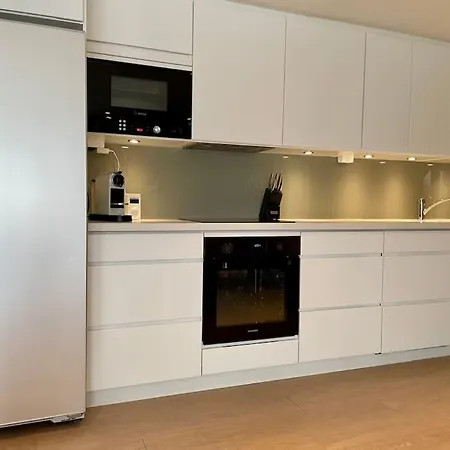 Modern In Quiet Neighborhood